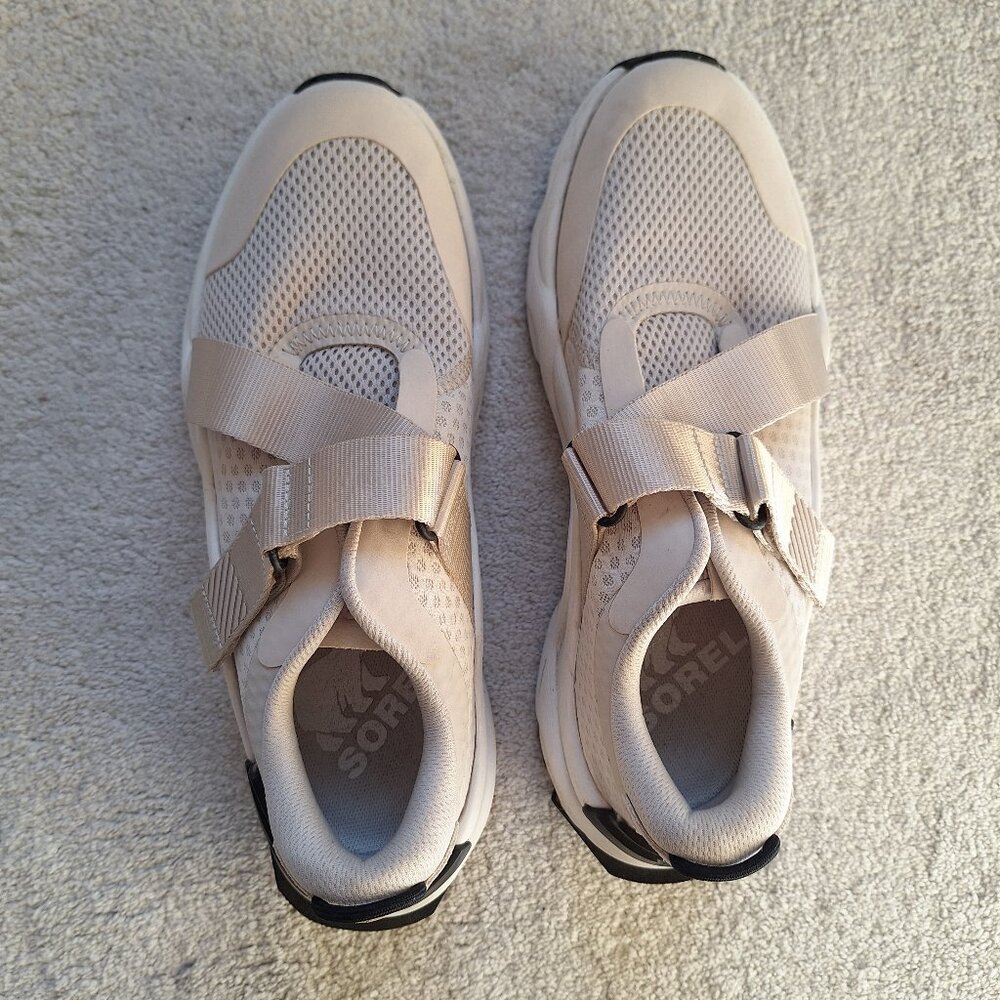 NEW - Sorel Women's Kinetic Shoes Sneakers in Fawn Sea Salt size 8.5